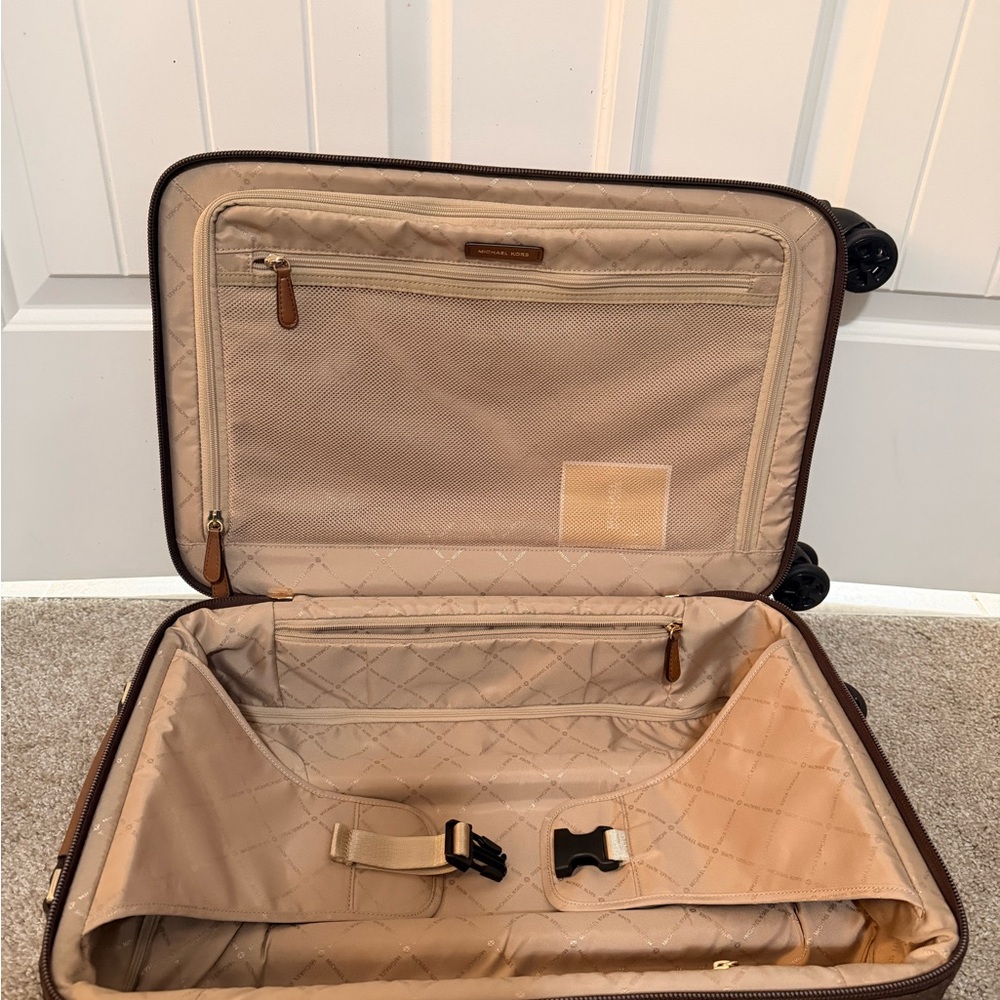 Michael Kors 2 Piece Set Brown and Tan Travel Bags, Carry-on & Duffle Bag - Picture 5 of 8